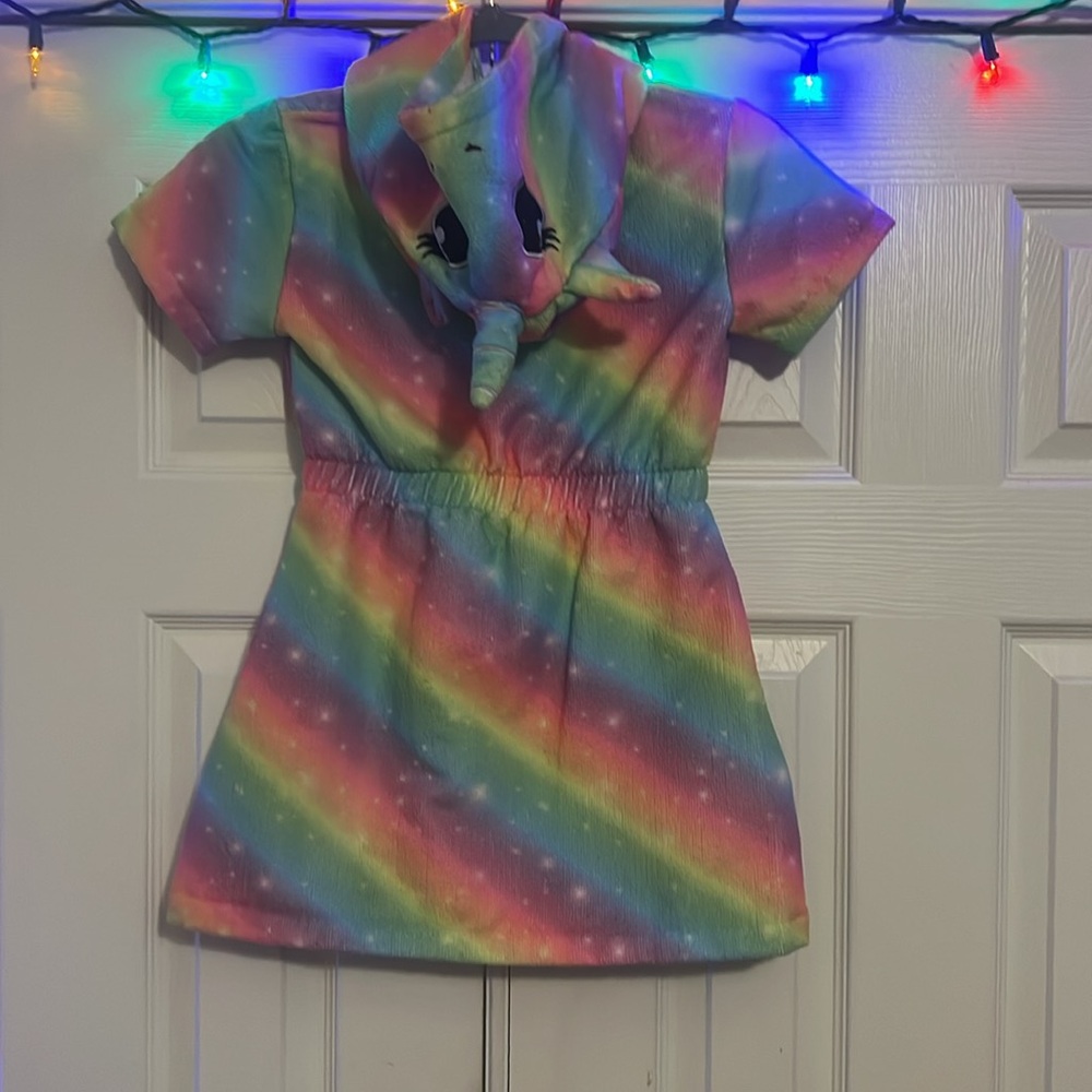Unbranded size 6, bathing suit cover-up - Picture 2 of 5